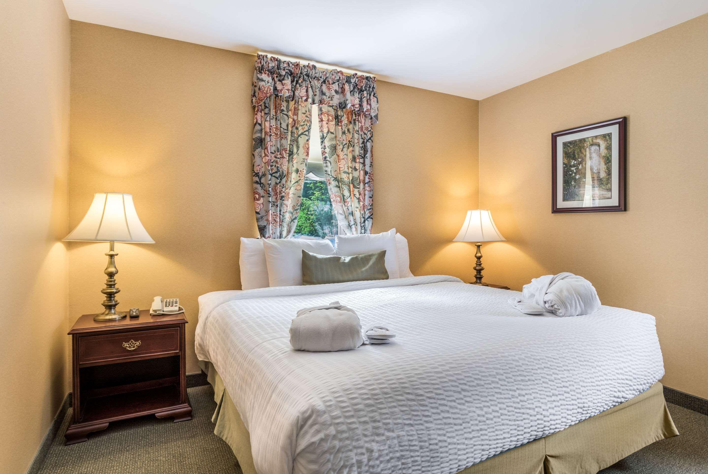 Traditions Hotel & Spa, Ascend Hotel Collection Johnson City Екстериор снимка