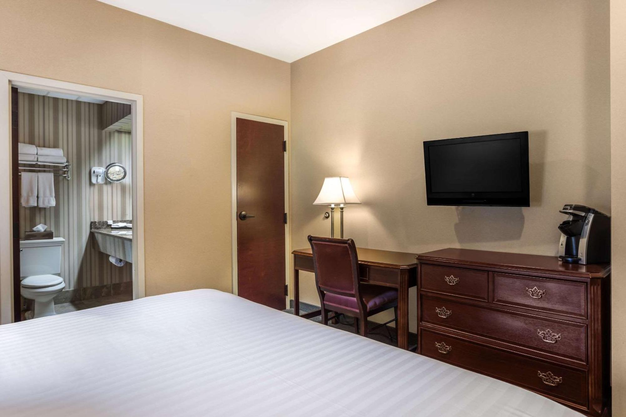 Traditions Hotel & Spa, Ascend Hotel Collection Johnson City Екстериор снимка